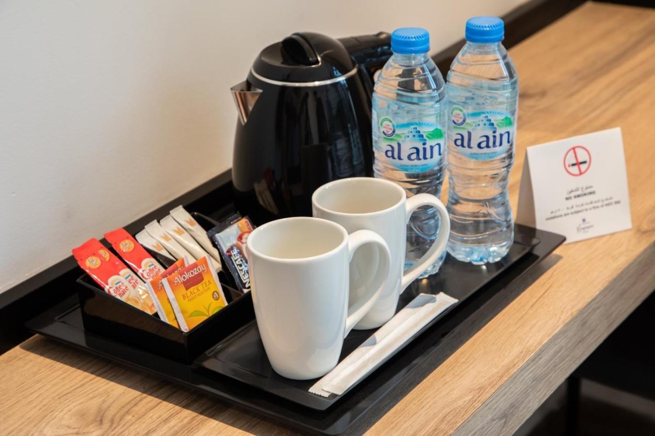 Kingsgate Canal Hotel By Millennium Dubai Room photo